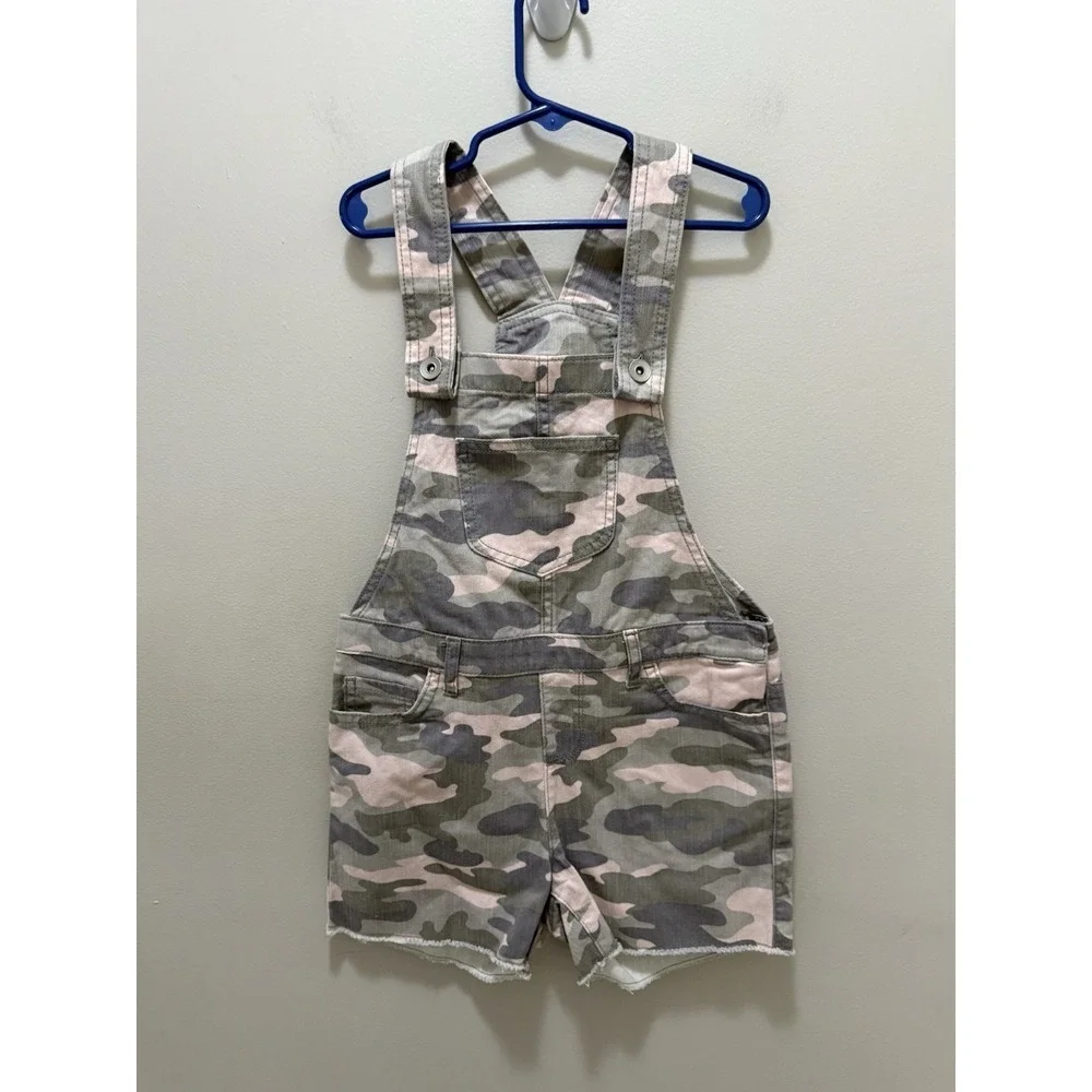 The Children's Place Girls Camo Overall Shorts –‎ Size 8 – Pink Green